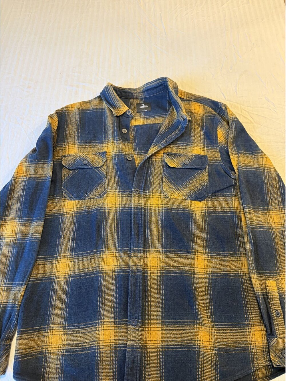 Rip Curl Plaid Flannel Button Up Shirt Men's L Navy Blue Gold Long Sleeve Surf